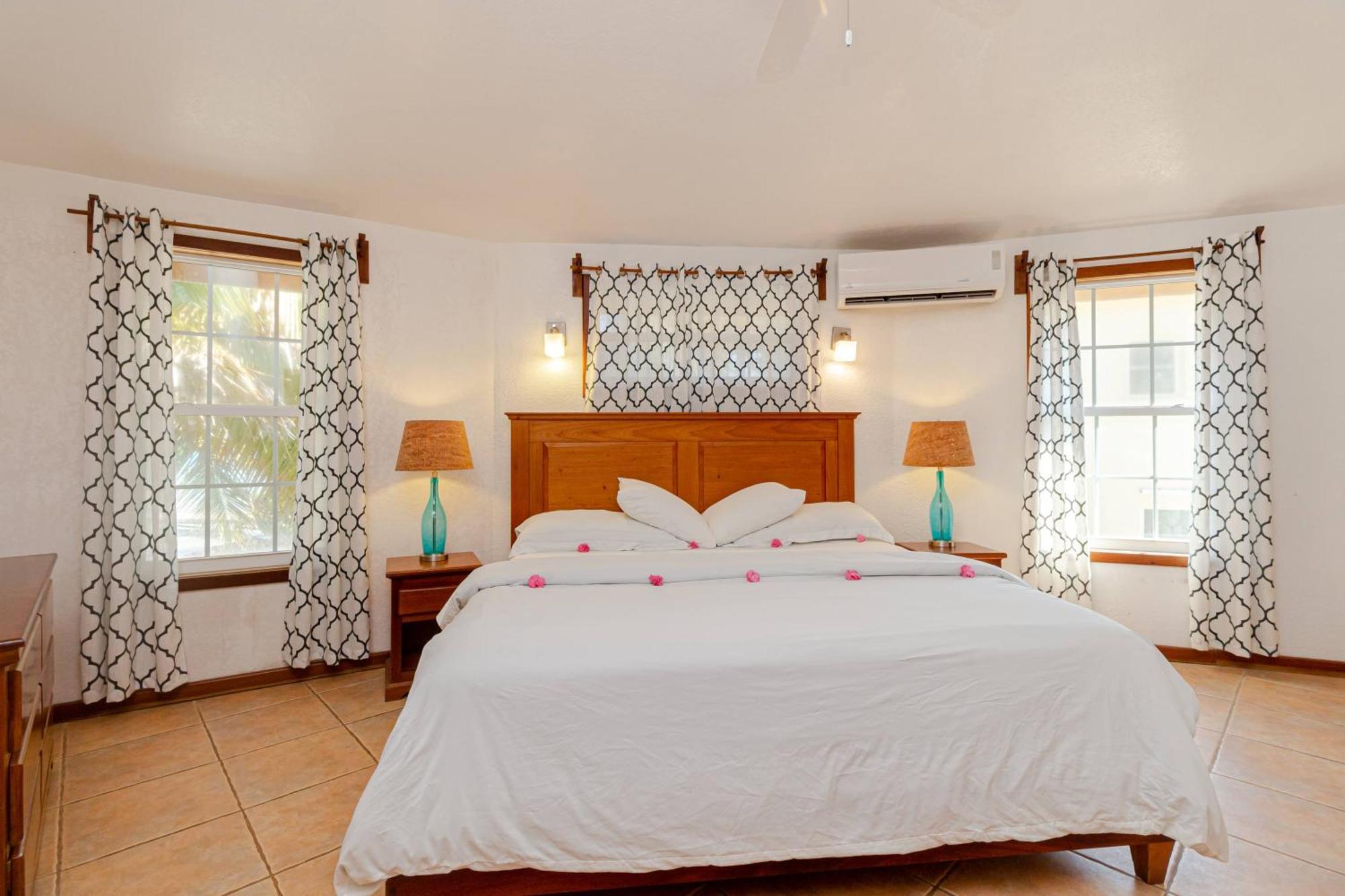 White Sands Cove San Pedro  Ngoại thất bức ảnh