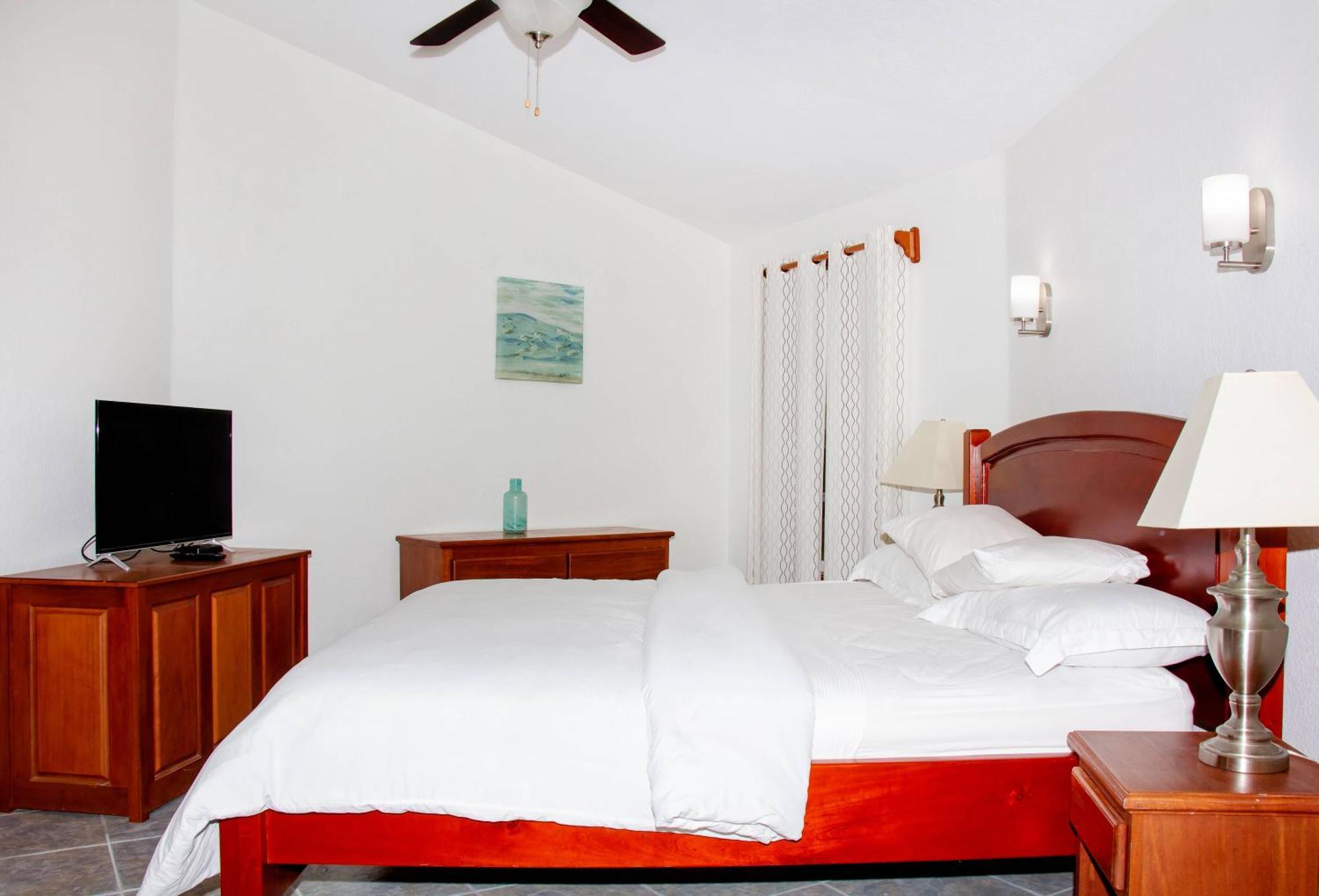 White Sands Cove San Pedro  Phòng bức ảnh