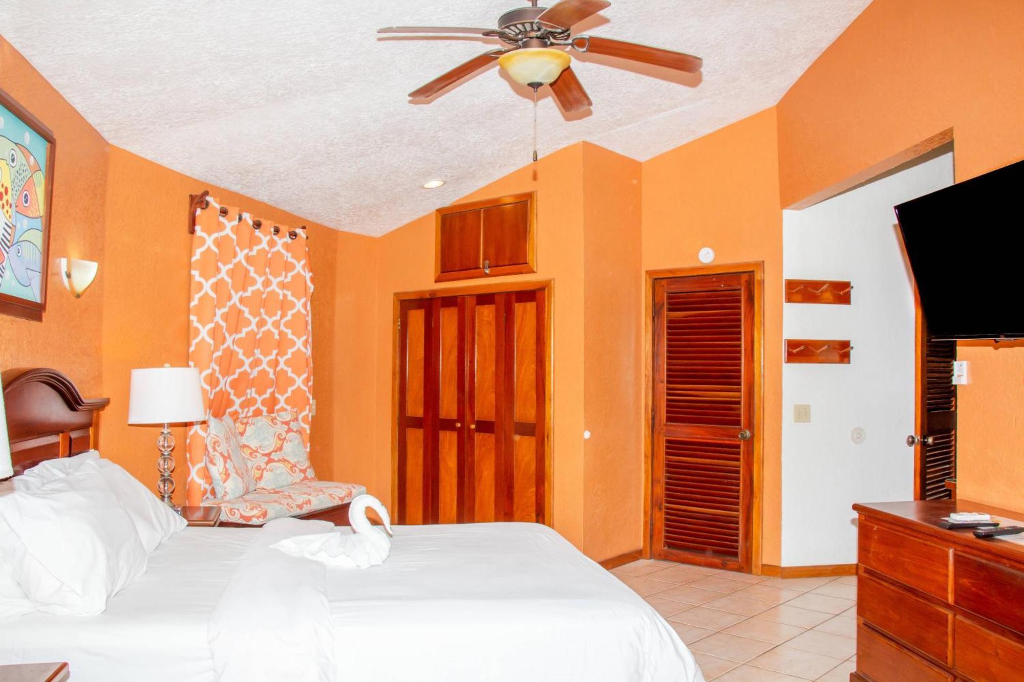White Sands Cove San Pedro  Phòng bức ảnh